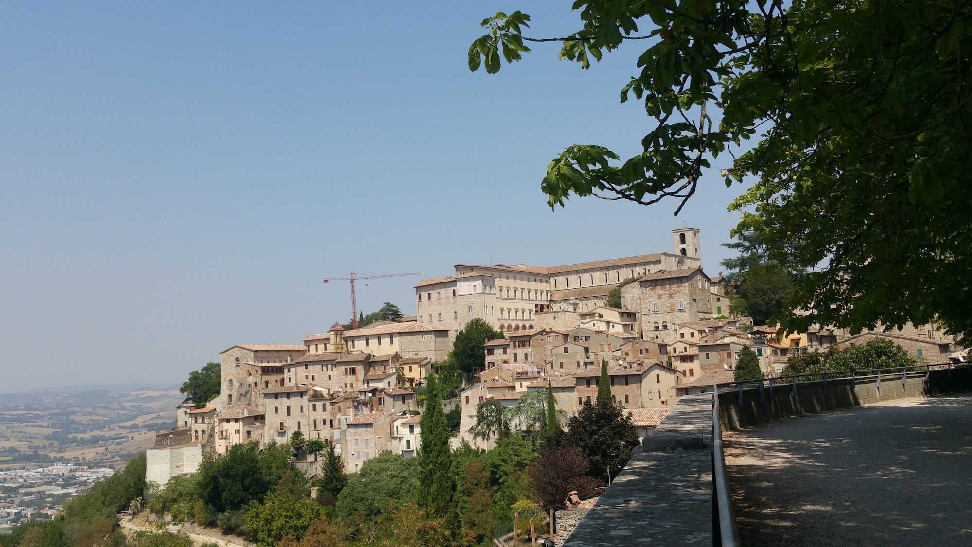 Respira l'Umbria: lavanda in fiore ad Assisi e magia medievale a Bevagna 14