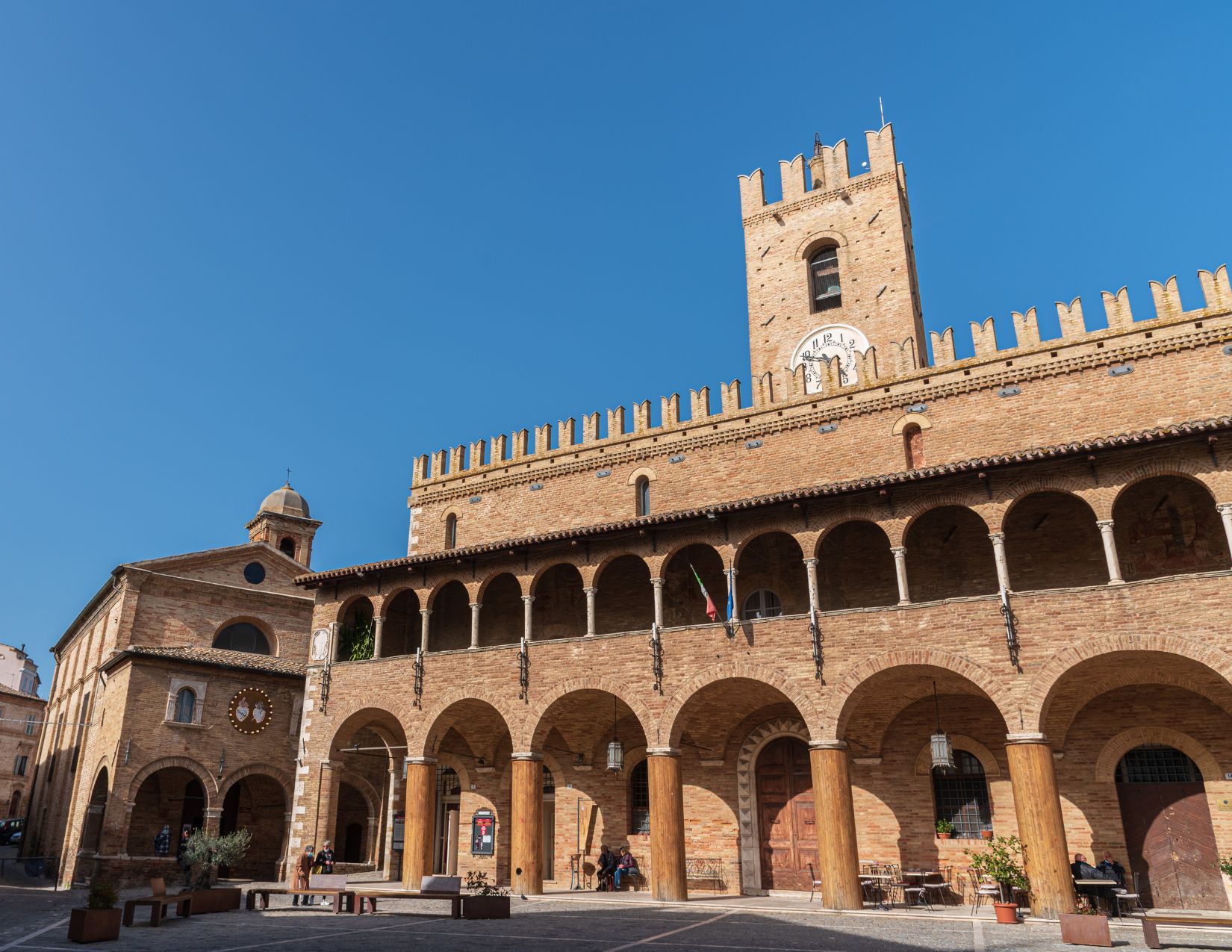 Ponte del 1 Maggio con pranzo sui trabocchi: un weekend tra Abruzzo e Marche 11