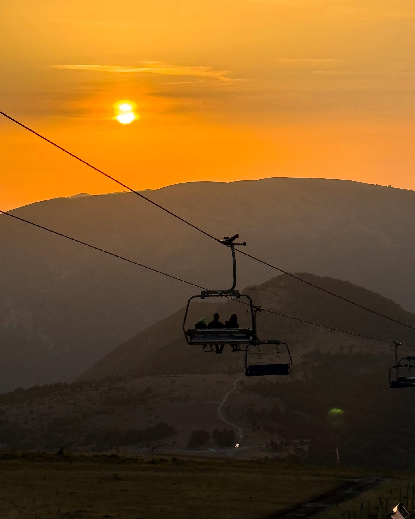 Weekend Verde sui Monti Sibillini: Esperienze autentiche, Tradizioni e la Fioritura di Castelluccio 12