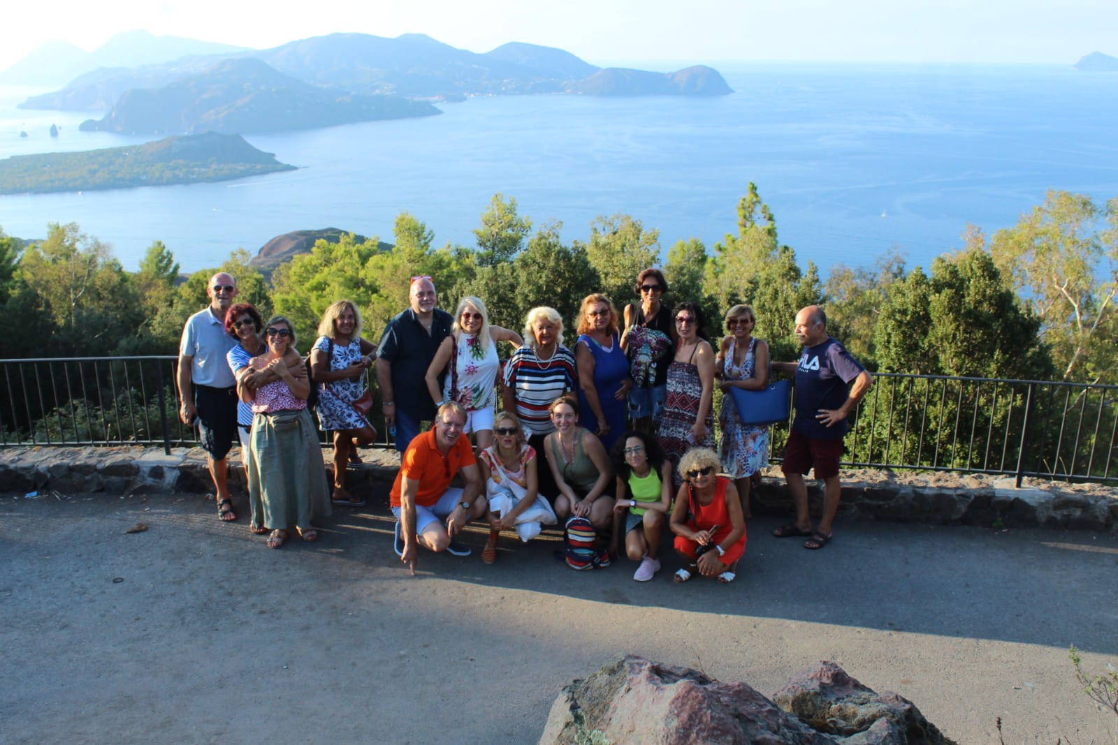 Tour delle Isole Eolie tra Mare, Natura e Relax 4