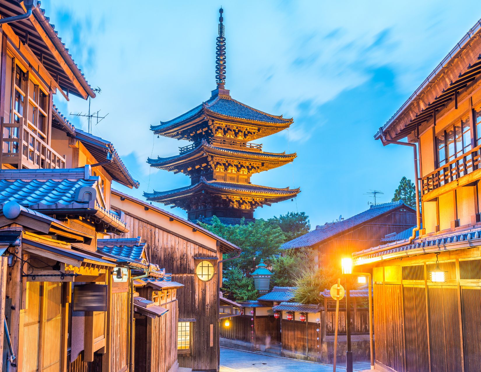 Tour Giappone Rosso Autunno: Esperienze autentiche tra templi, città e il Festival delle Lanterne 14