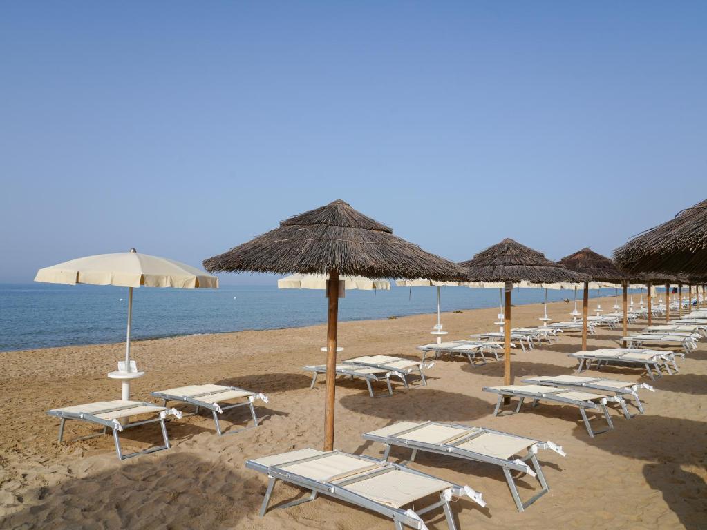 Soggiorno Mare di Relax & Divertimento in Sicilia - Volo incluso 4