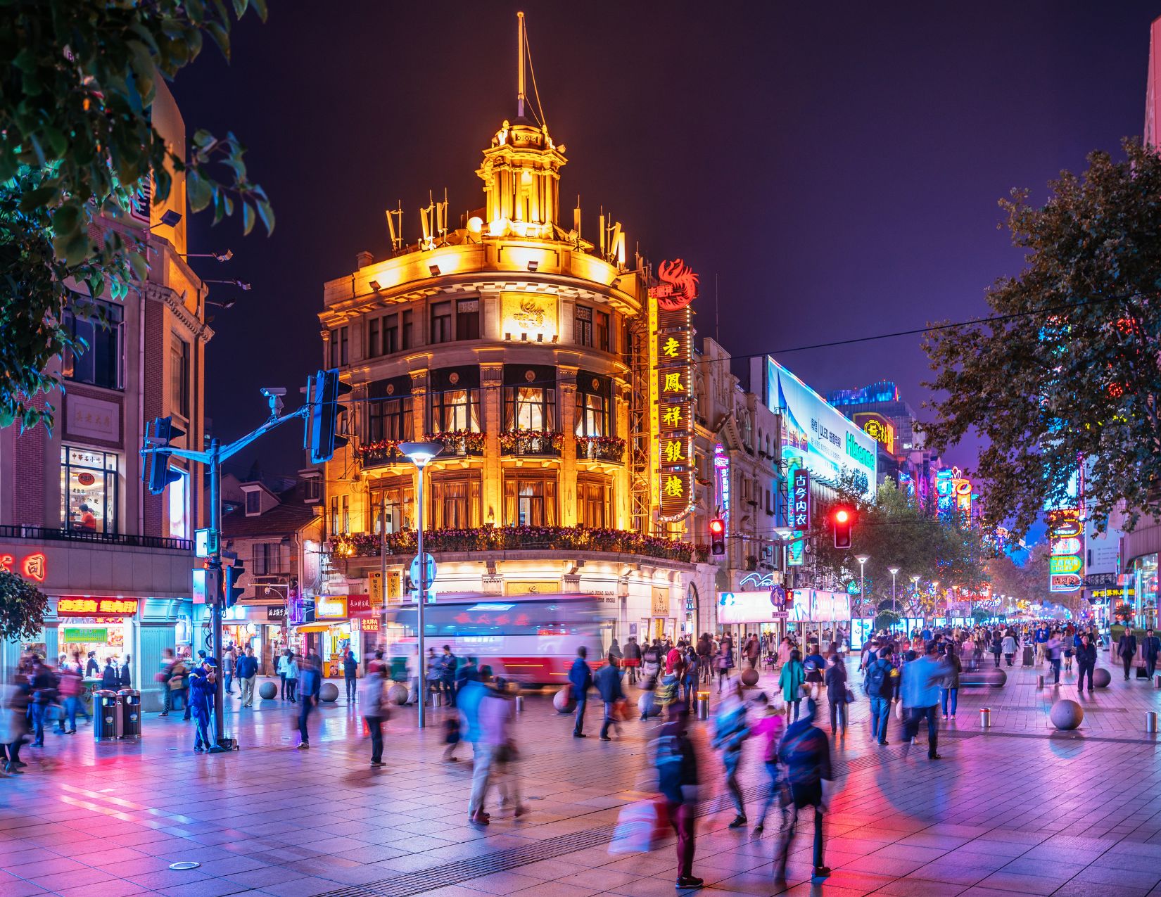 Cina Insolita: dai Panda alle Montagne Fluttuanti 15