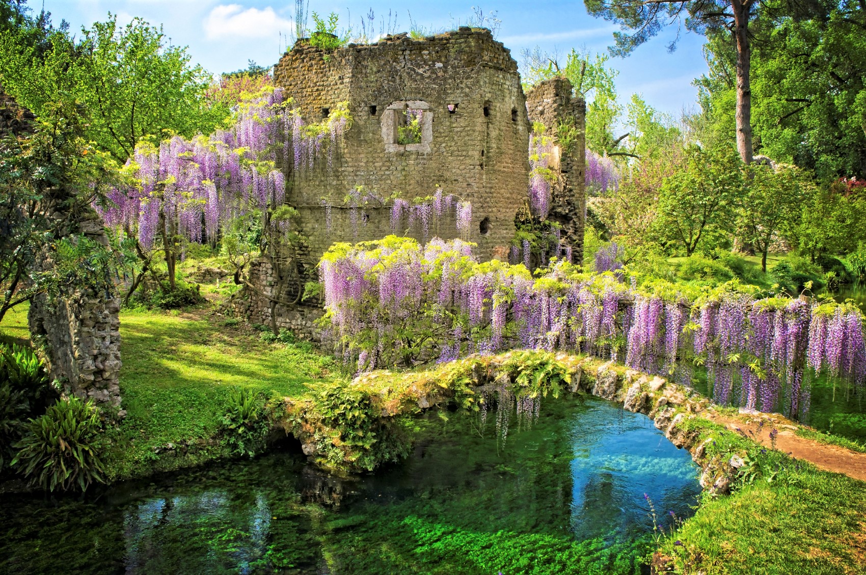 La Festa della Mamma al Giardino di Ninfa & il Borgo di Sermoneta 2