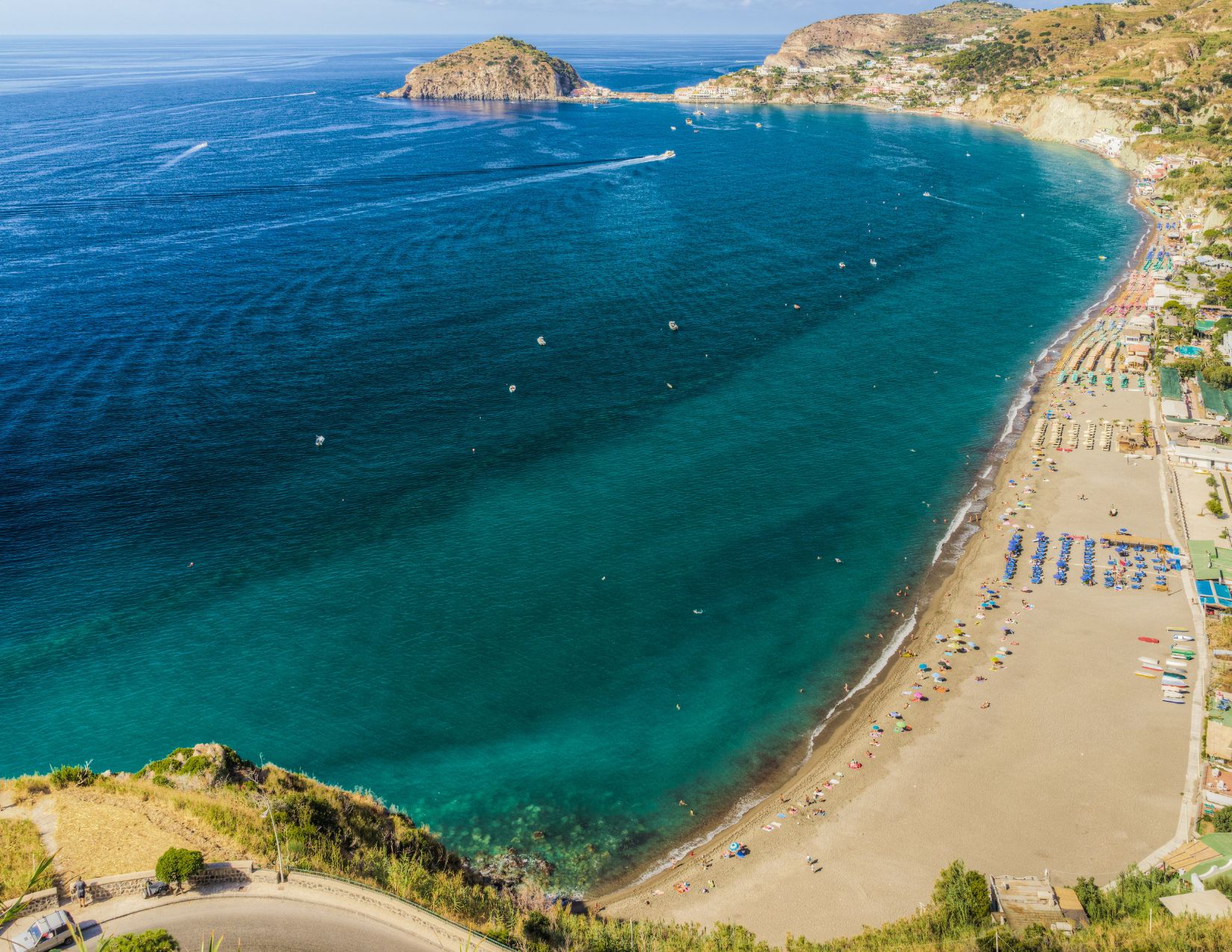 Soggiorno ad Ischia Tutto Incluso: pensione completa, servizio spiaggia e transfer da Roma 2