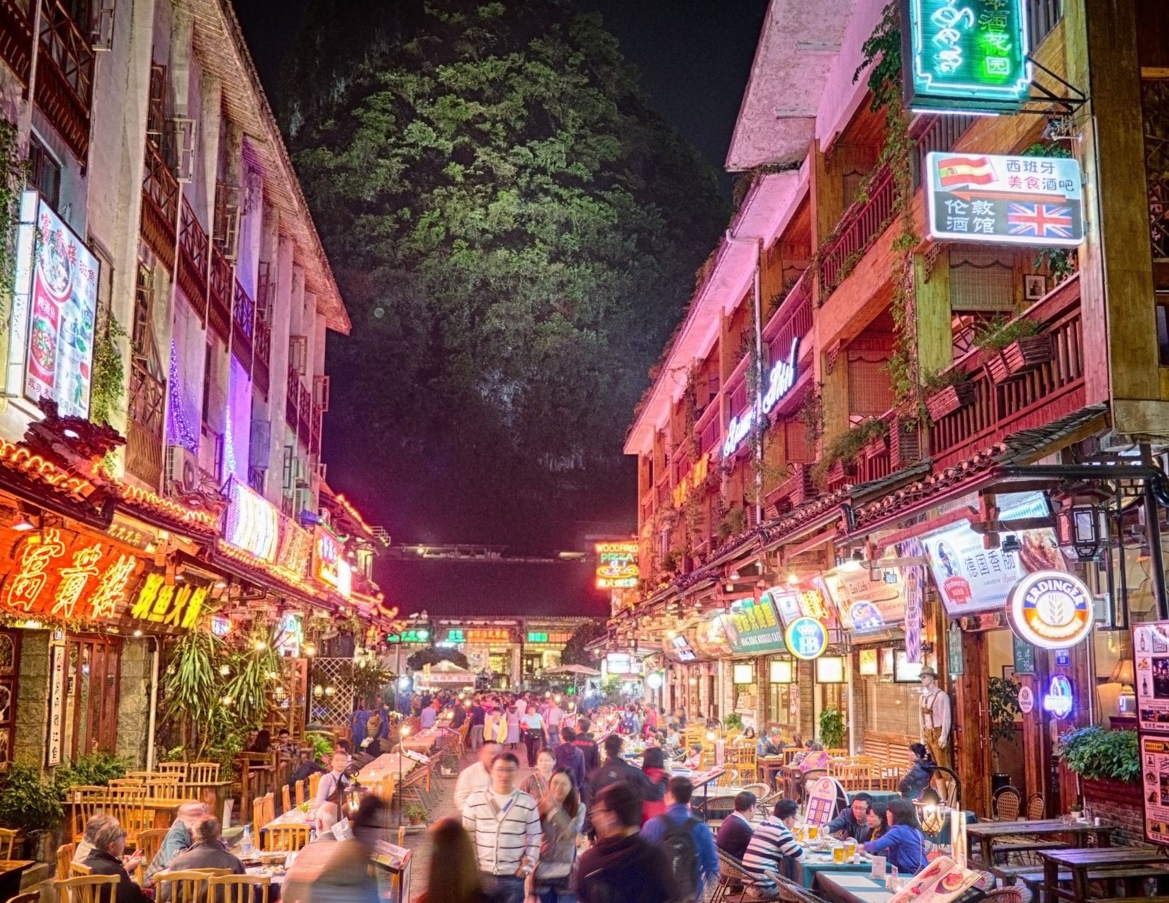 Cina Insolita: dai Panda alle Montagne Fluttuanti 19