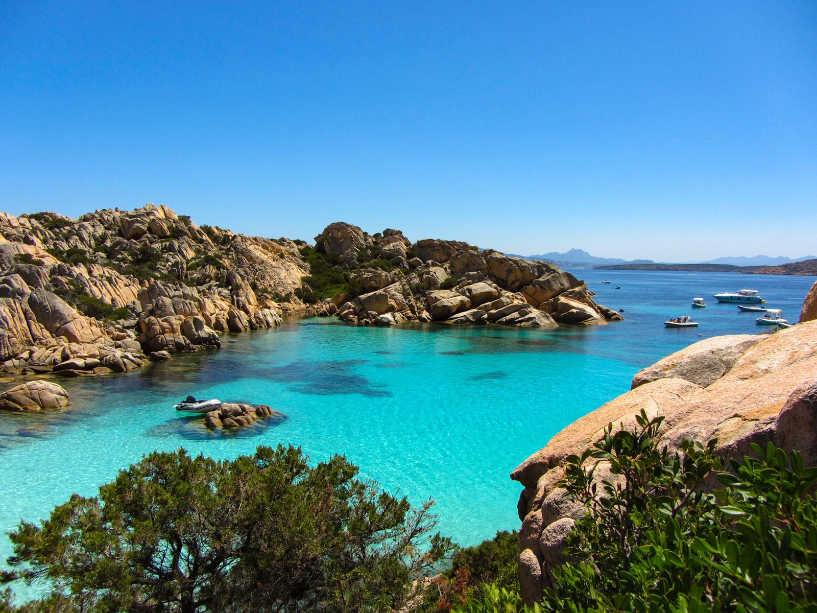 Sardegna Insolita: Tour & Mare tra tradizioni e relax 10