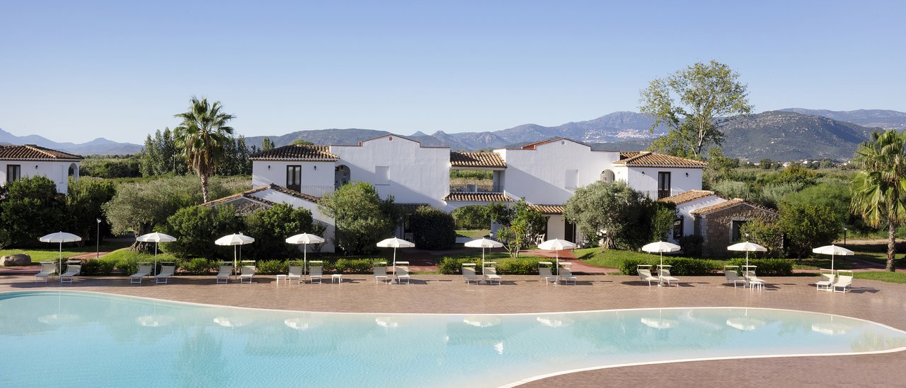 Soggiorno Mare in Sardegna: Puro Relax al Resort Torre Navarrese 8